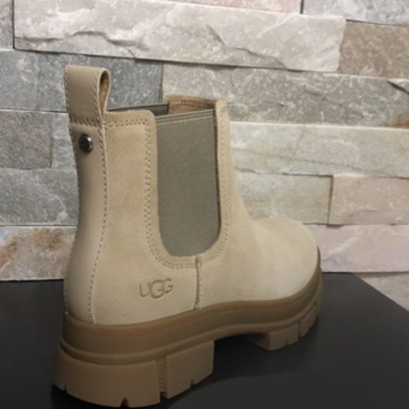 🎁 UGG Ashton Chelsea Suede Ankle Boot - Picture 14 of 16